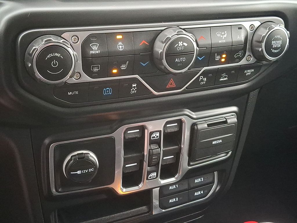 2021 Jeep Wrangler Unlimited Sahara 4XE - Photo 14