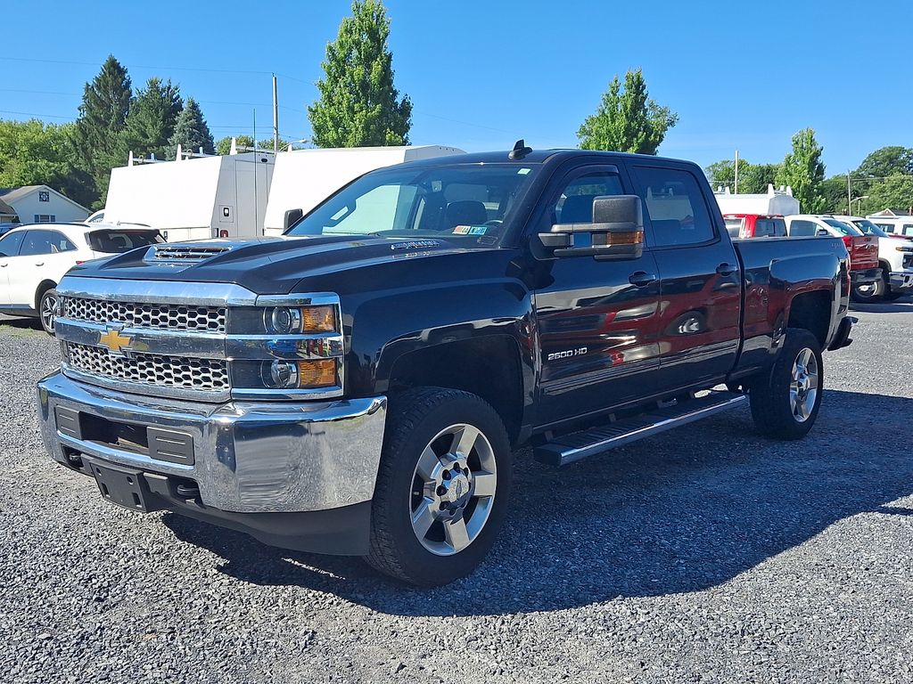 2019 Chevrolet Silverado HD LT 4WD Crew Cab Standard Box's photo