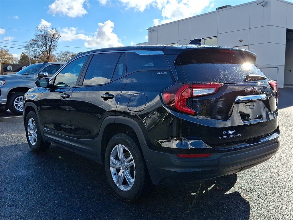 Used 2024 GMC Terrain SLE SUV