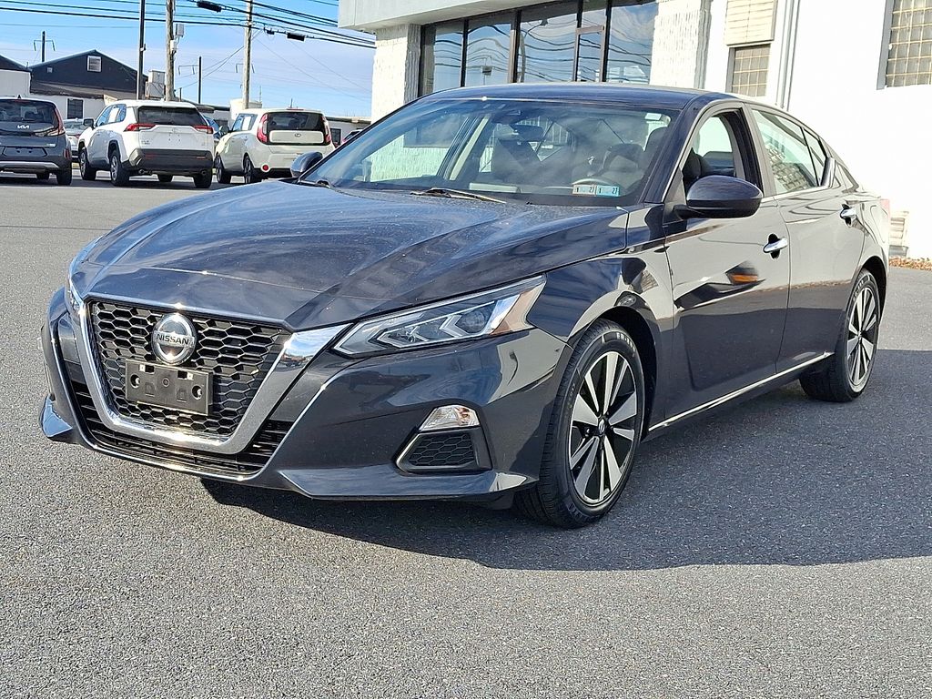 2022 Nissan Altima SV