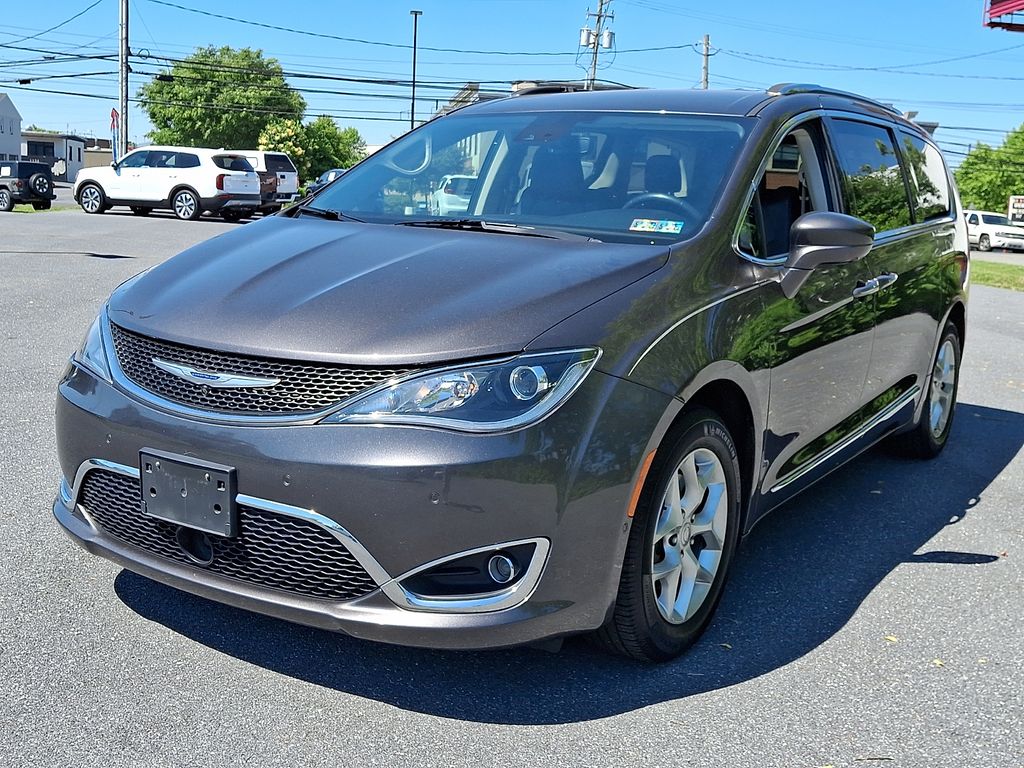 2020 Chrysler Pacifica Touring L Plus's photo
