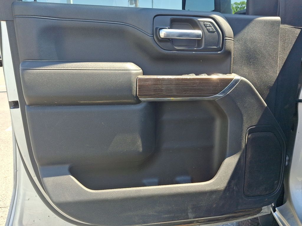2020 Chevrolet Silverado 2500HD LT - Photo 11