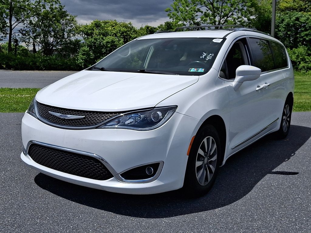 2020 Chrysler Pacifica Touring L Plus's photo