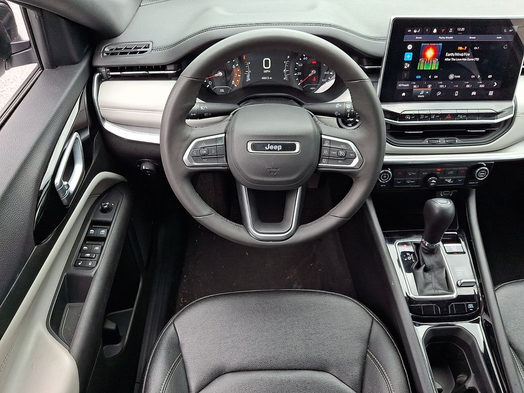 2025 Jeep Compass Limited - Photo 10