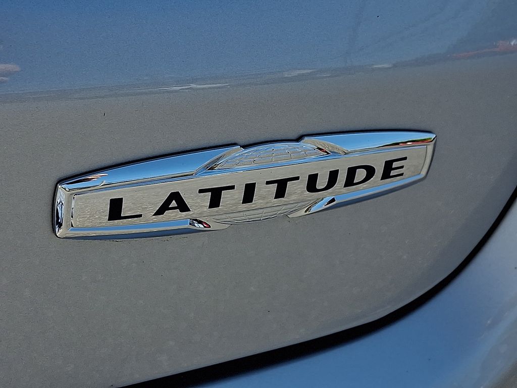 2025 Jeep Compass Latitude - Photo 29