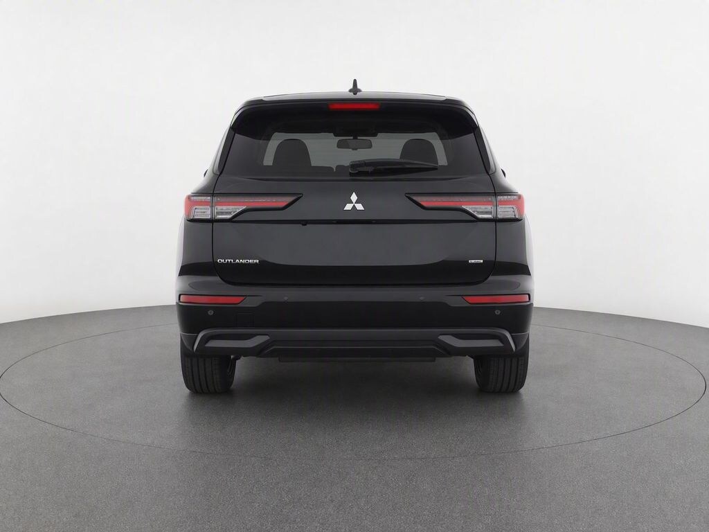 Used 2025 Mitsubishi Outlander SE SUV