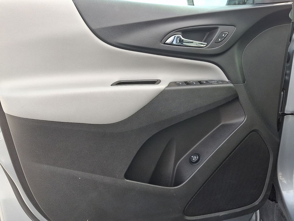 2024 Chevrolet Equinox LT - Photo 11