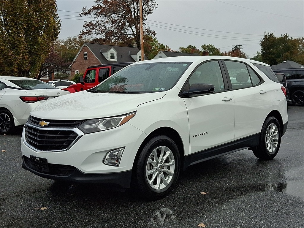 Used 2018 Chevrolet Equinox LS SUV