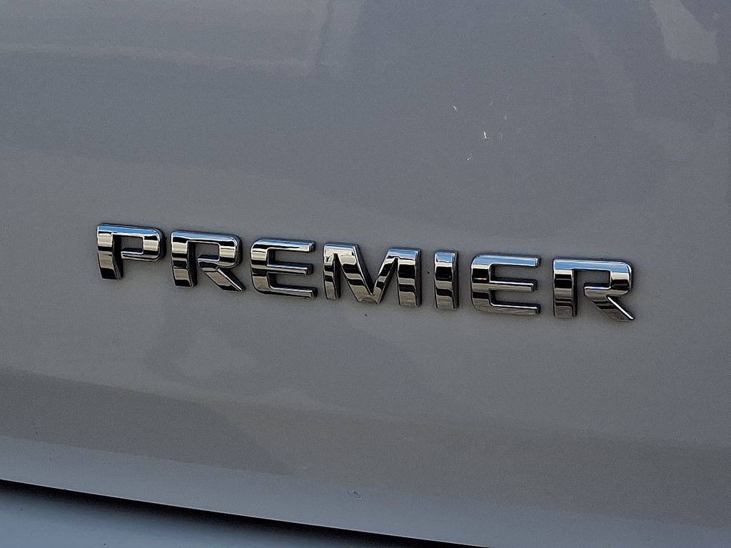 2021 Chevrolet Traverse Premier - Photo 30