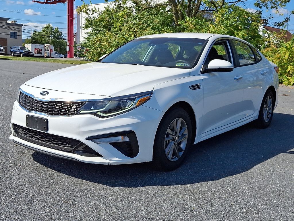 2020 Kia Optima LX's photo