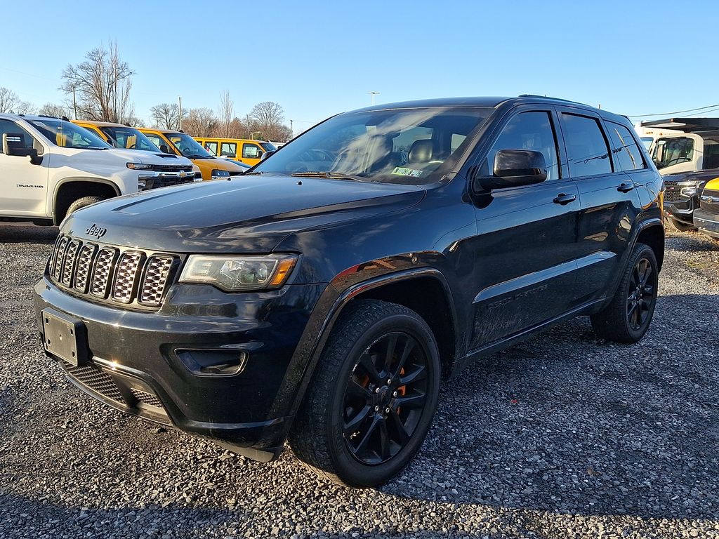 2019 Jeep Grand Cherokee Altitude's photo