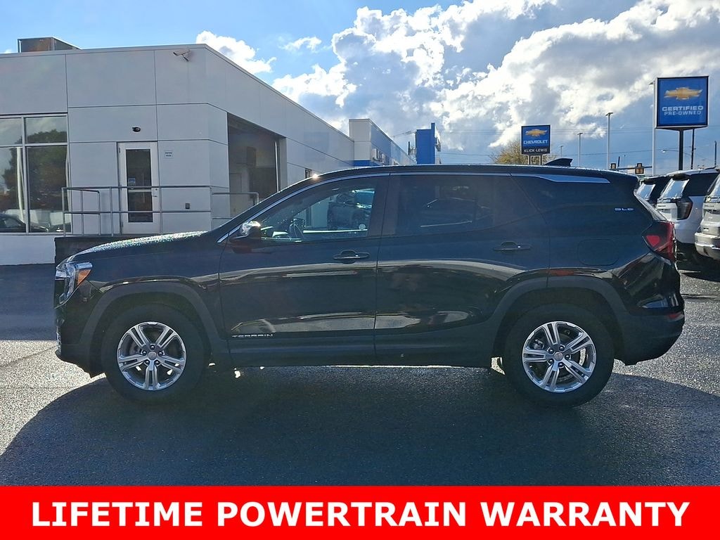 Used 2024 GMC Terrain SLE SUV