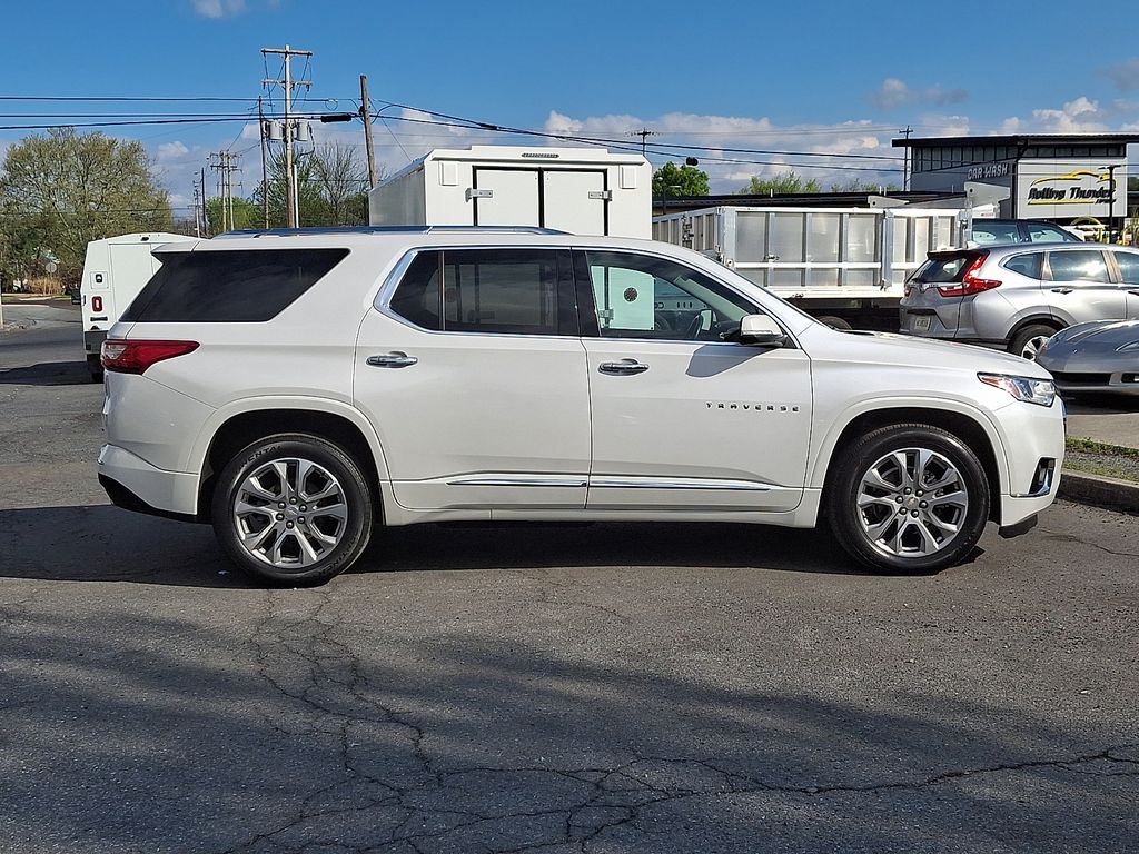 2021 Chevrolet Traverse Premier - Photo 6