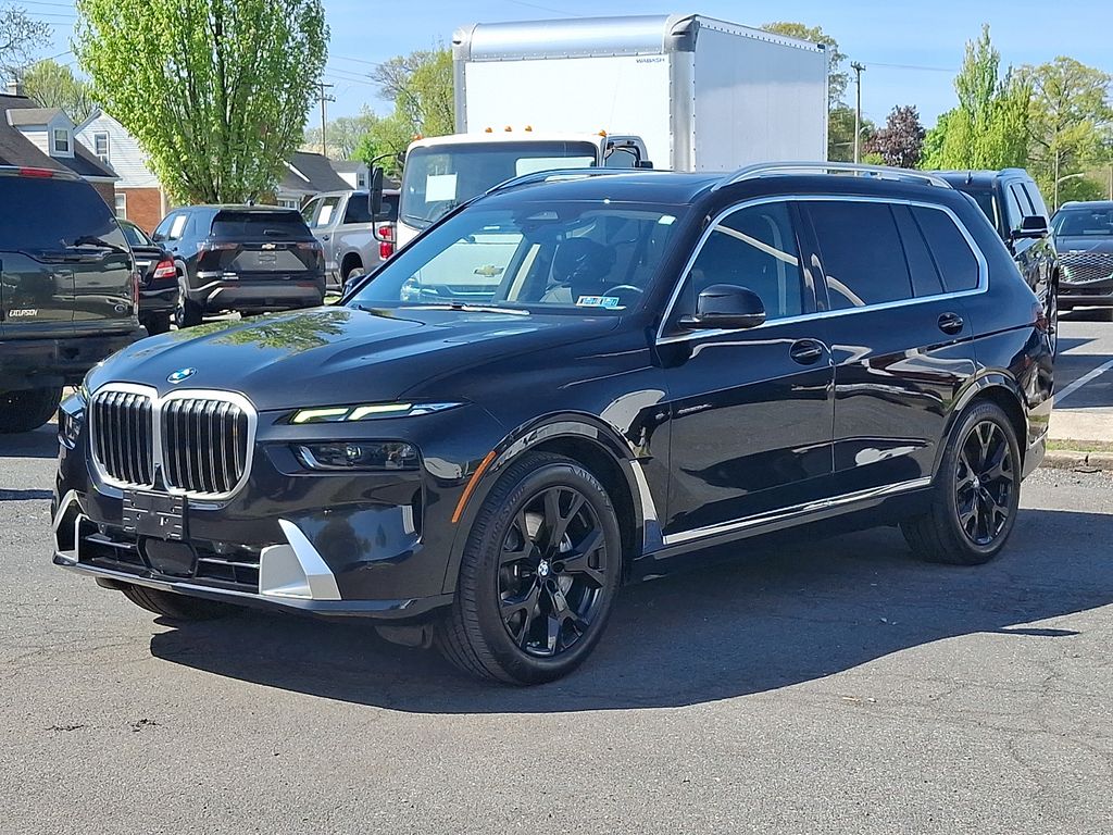 2023 BMW X7 xDrive40i's photo