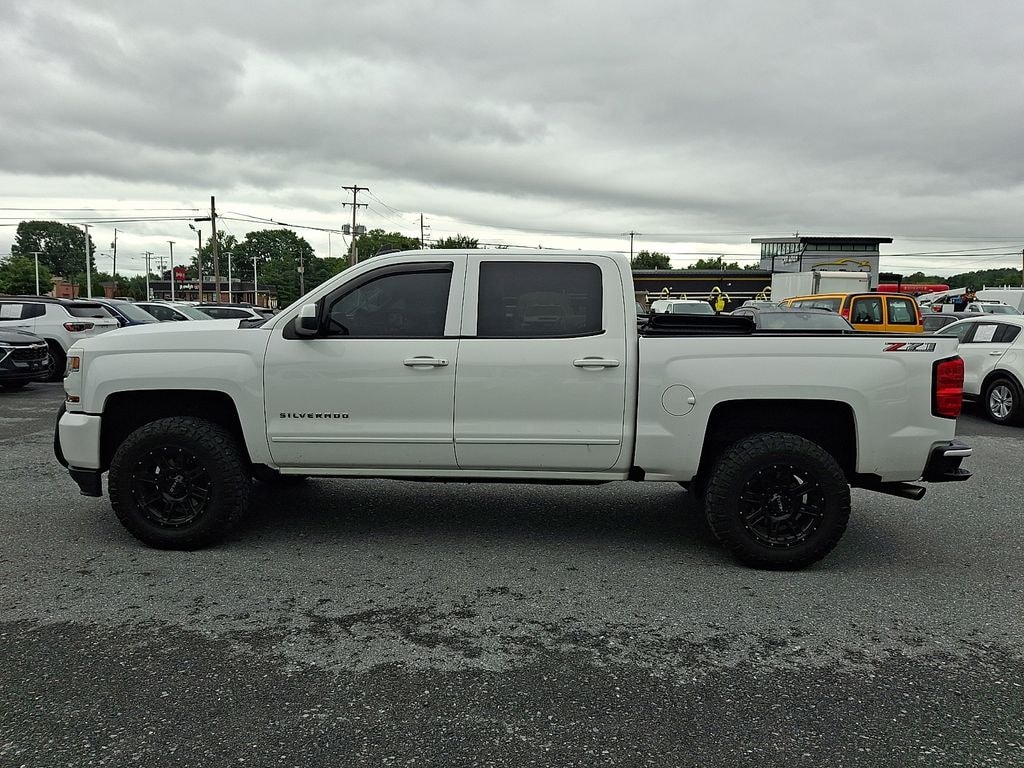 Used 2018 Chevrolet Silverado 1500 LT Truck Crew Cab
