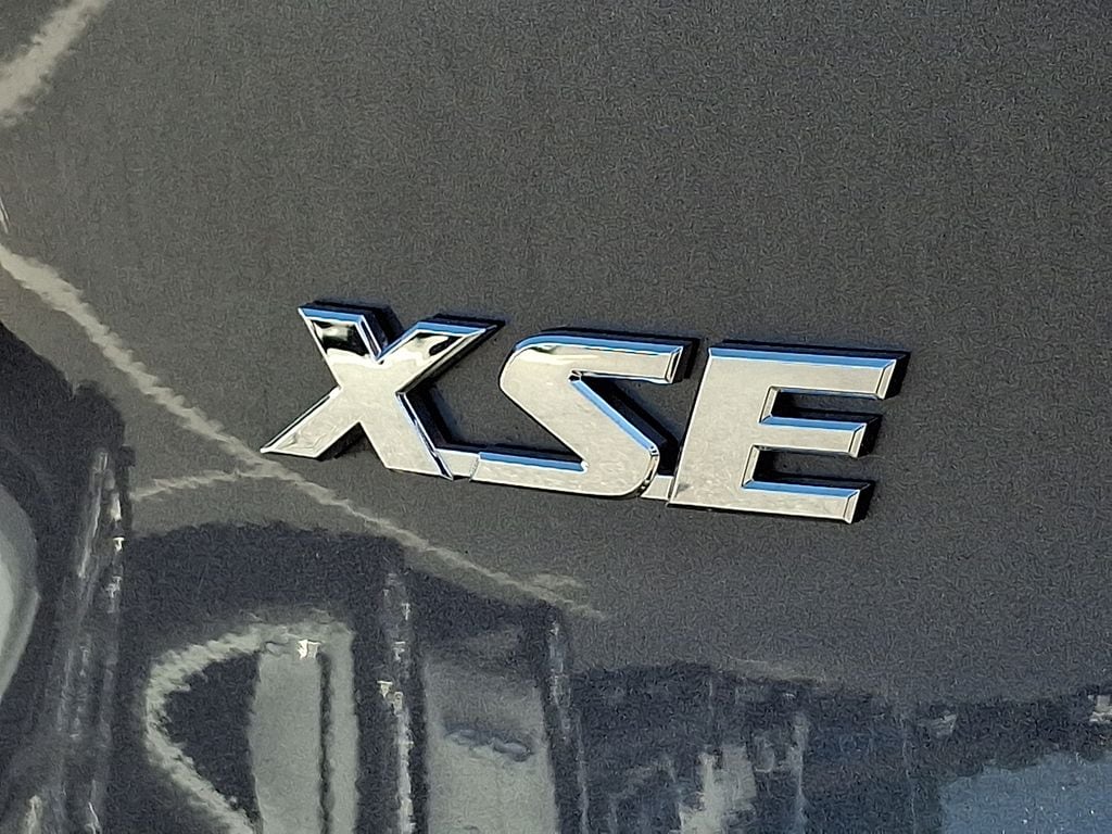 2024 Toyota RAV4 XSE - Photo 30