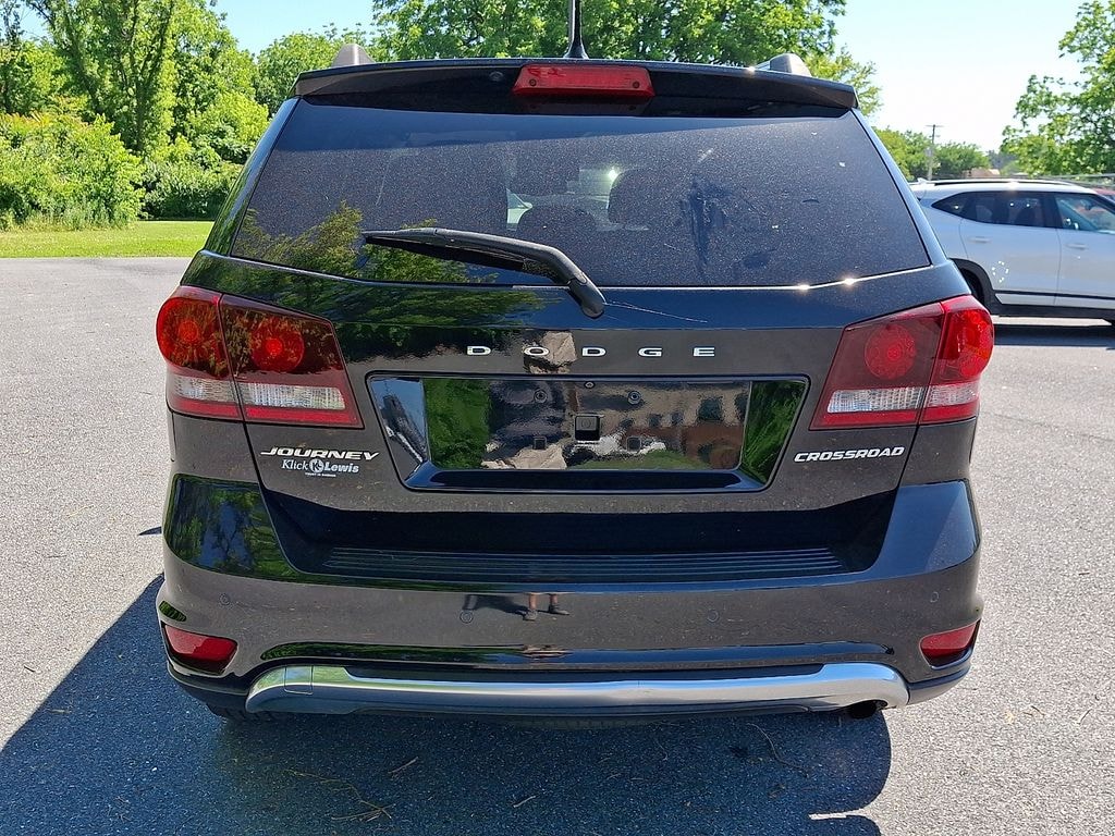 Used 2018 Dodge Journey Crossroad SUV