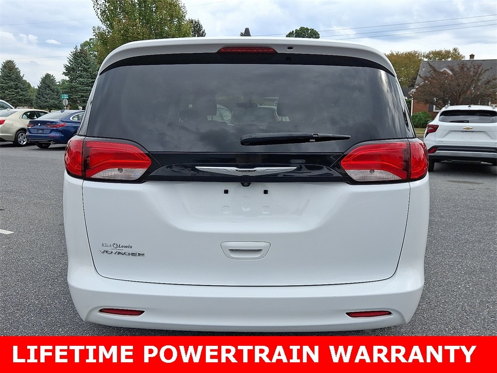 Used 2022 Chrysler Voyager LX Van Passenger Van