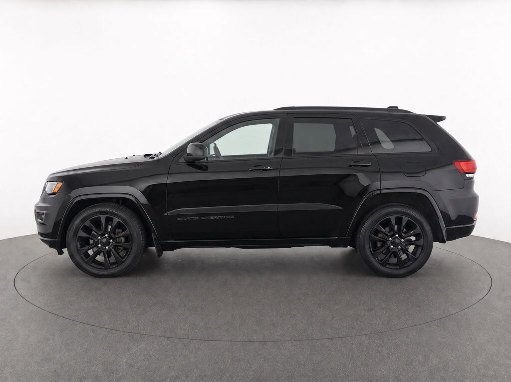Used 2018 Jeep Grand Cherokee Laredo 4x4 SUV