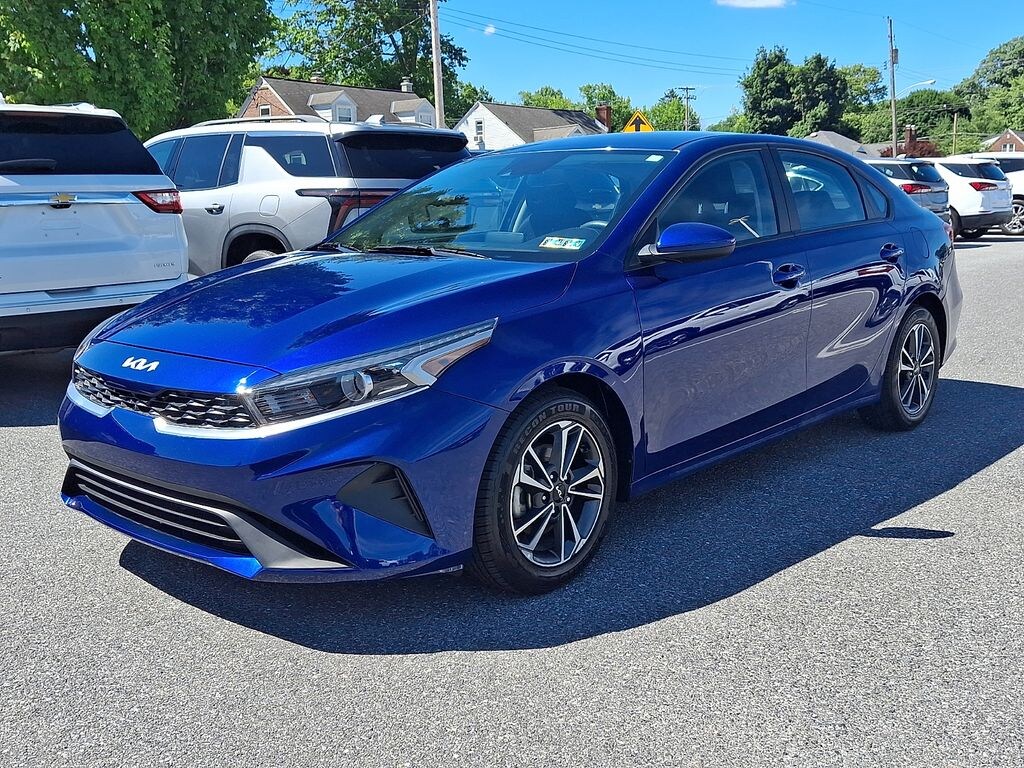 Used 2023 Kia Forte LXS Sedan