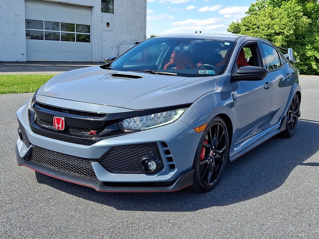 2019 Honda Civic Type-R Touring's photo