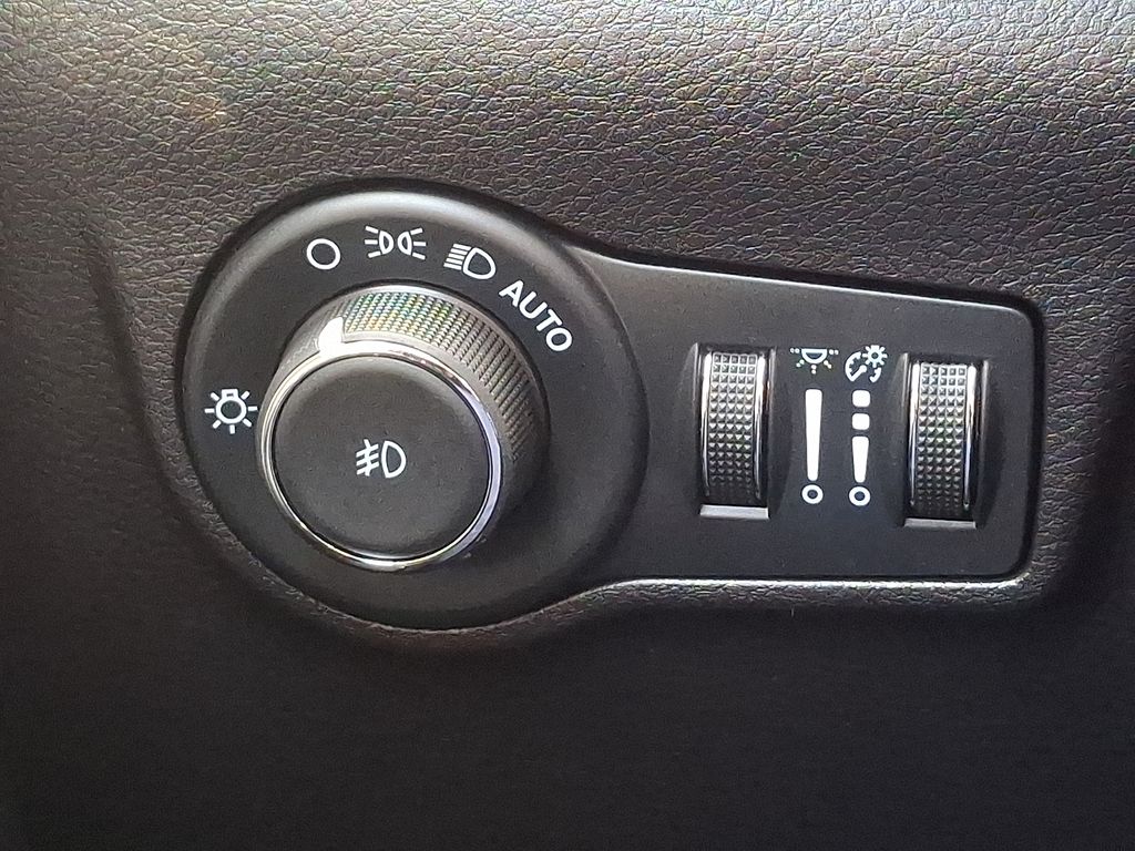 2025 Jeep Compass Limited - Photo 21
