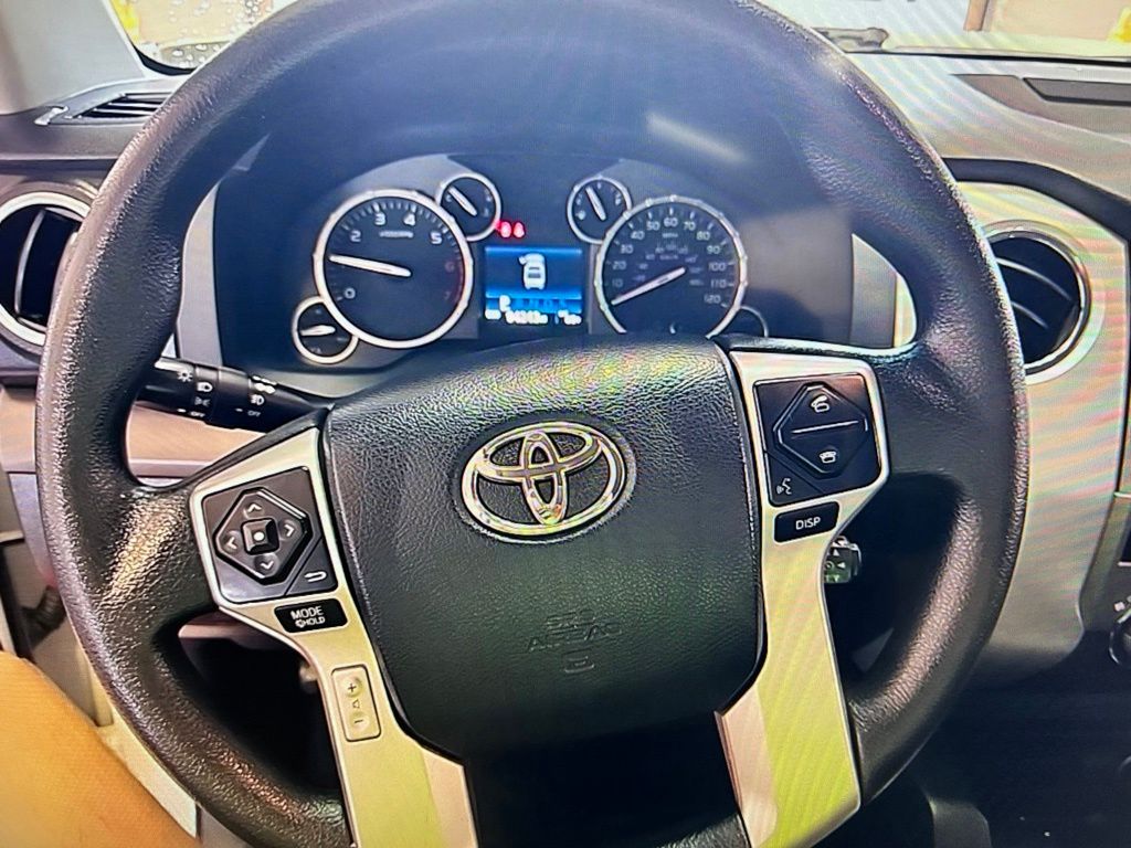 2017 Toyota Tundra SR5 - Photo 9