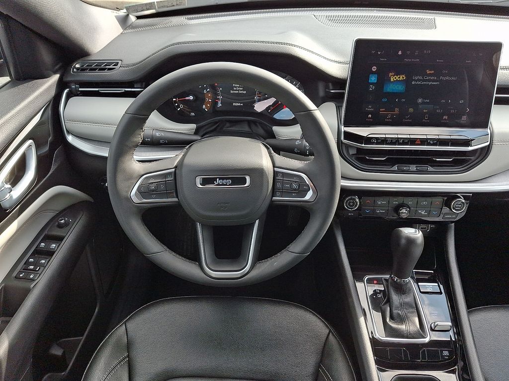 2025 Jeep Compass Limited - Photo 10