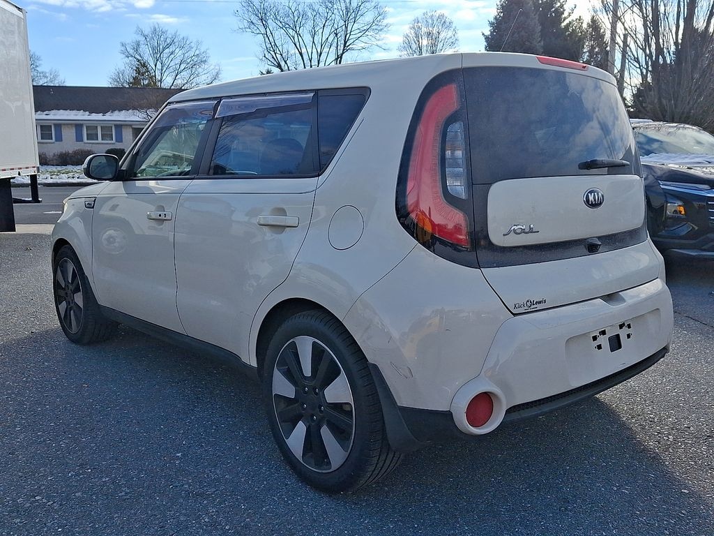 Used 2015 Kia Soul ! FWD Hatchback