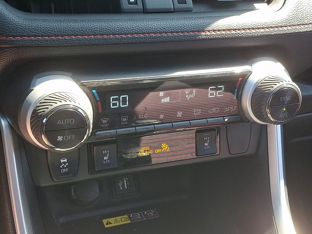 2024 Toyota RAV4 XSE - Photo 15