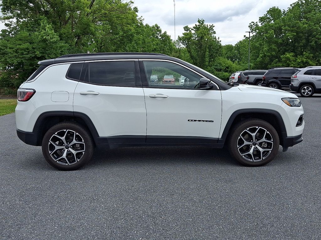 2025 Jeep Compass Limited - Photo 6