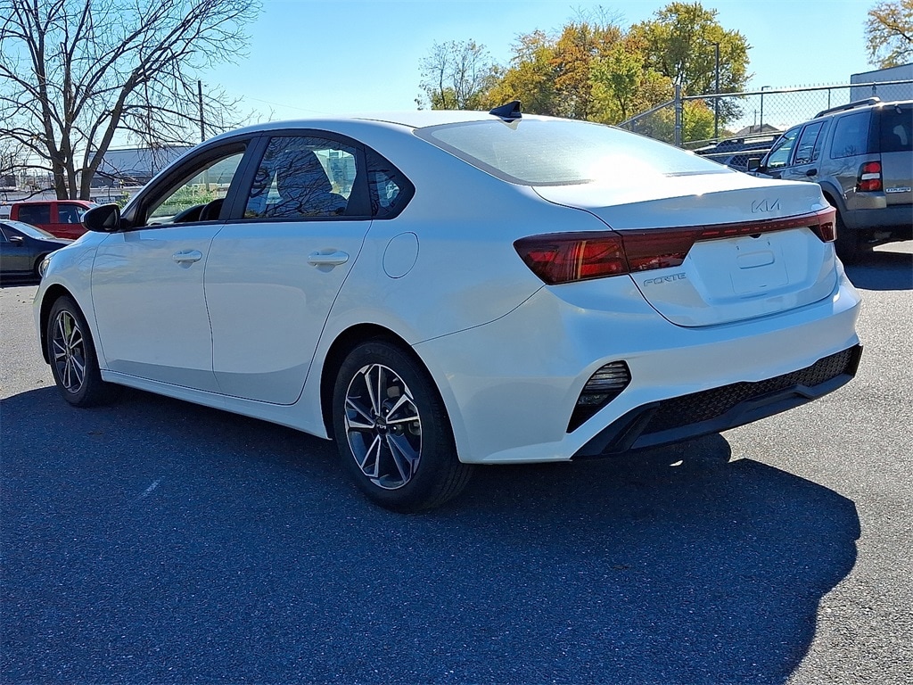 Used 2022 Kia Forte LXS Sedan