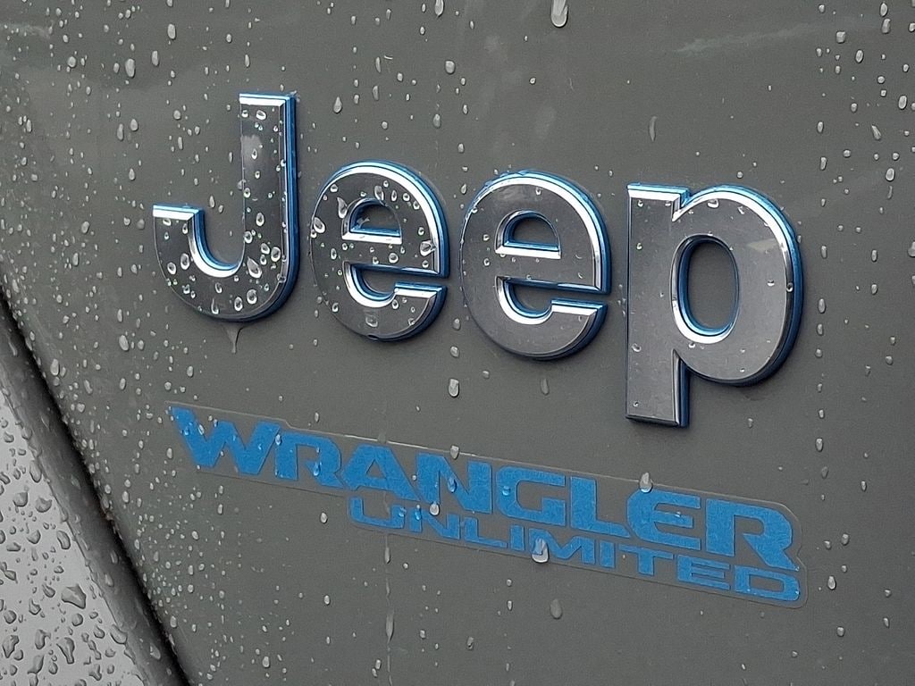 2021 Jeep Wrangler Unlimited Sahara 4XE - Photo 28