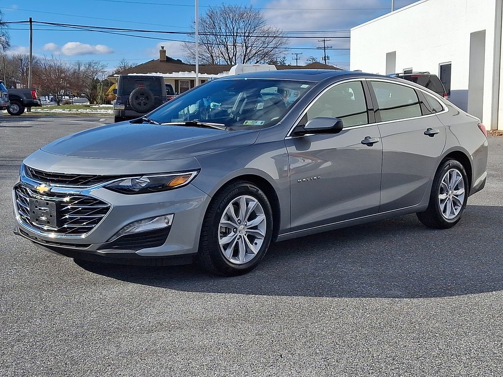 2024 Chevrolet Malibu 1LT's photo