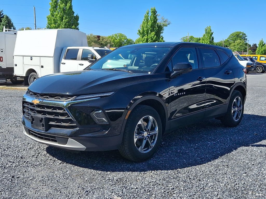 2025 Chevrolet Blazer 2.0T 2LT FWD's photo