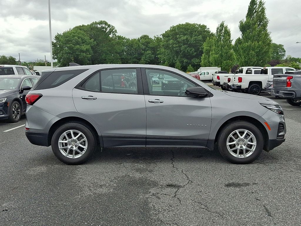 2024 Chevrolet Equinox LS - Photo 6