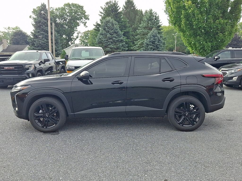 Used 2025 Chevrolet Trax ACTIV SUV