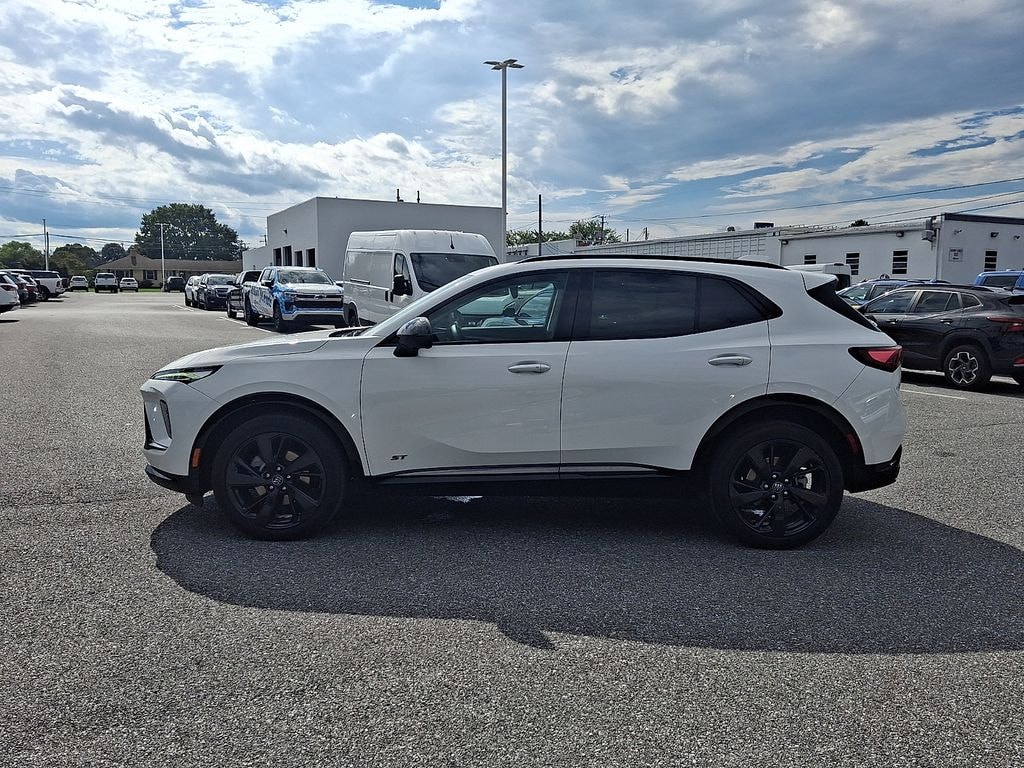 Used 2025 Buick Envision Sport Touring SUV