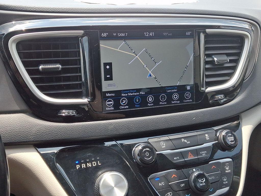 2020 Chrysler Pacifica Touring L Plus - Photo 14