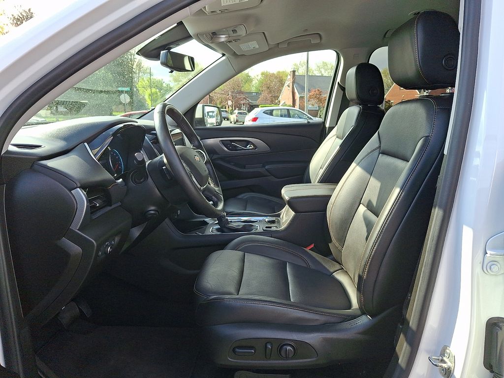 2021 Chevrolet Traverse Premier - Photo 14