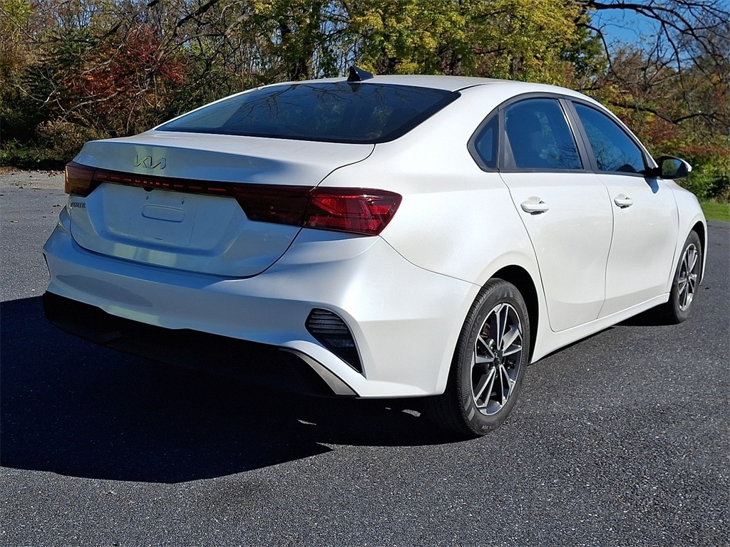 Used 2022 Kia Forte LXS Sedan