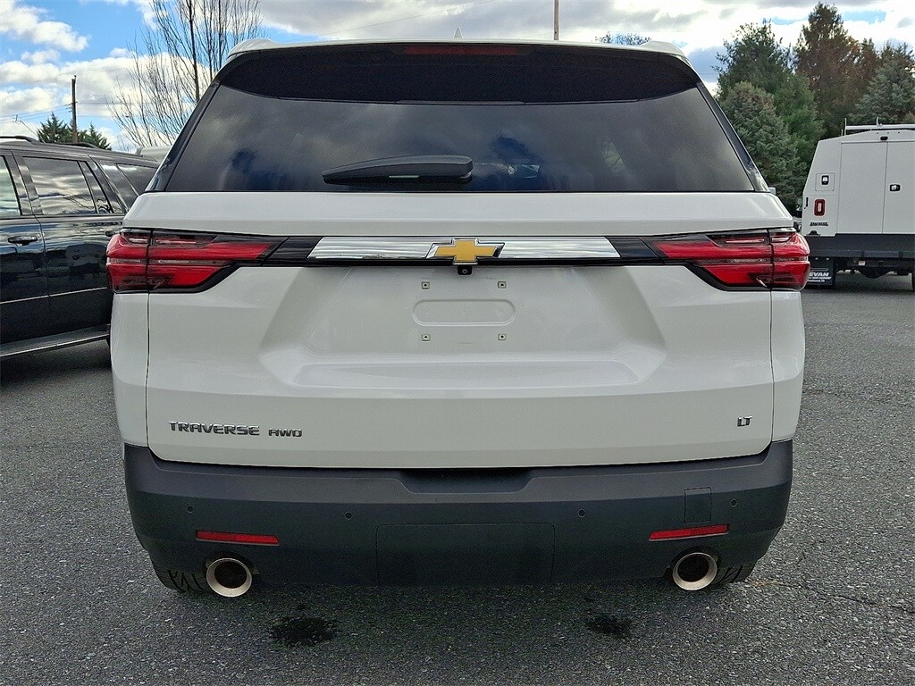 Used 2022 Chevrolet Traverse LT Leather SUV