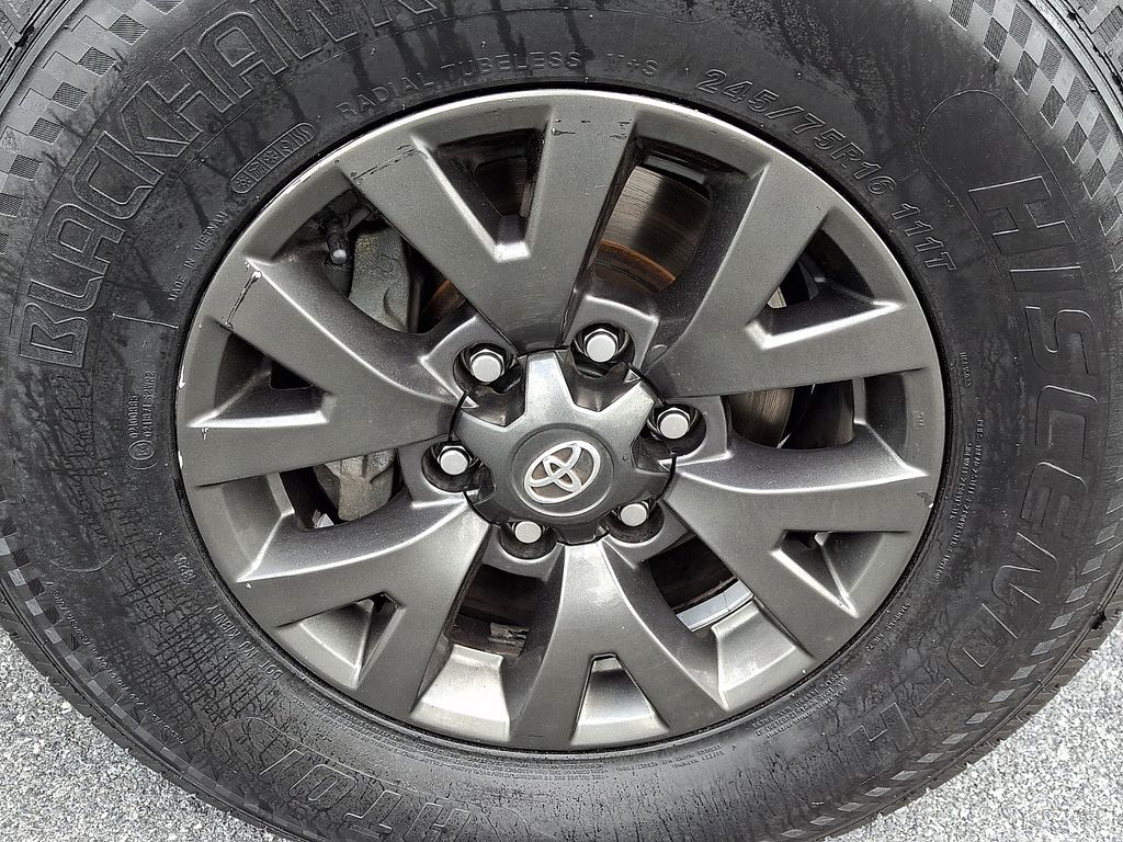 2022 Toyota Tacoma TRD Off Road - Photo 7