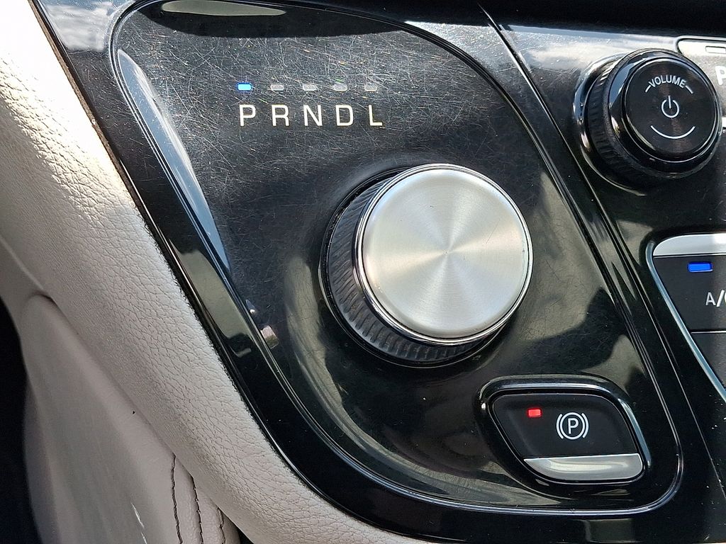 2023 Chrysler Pacifica Limited - Photo 17
