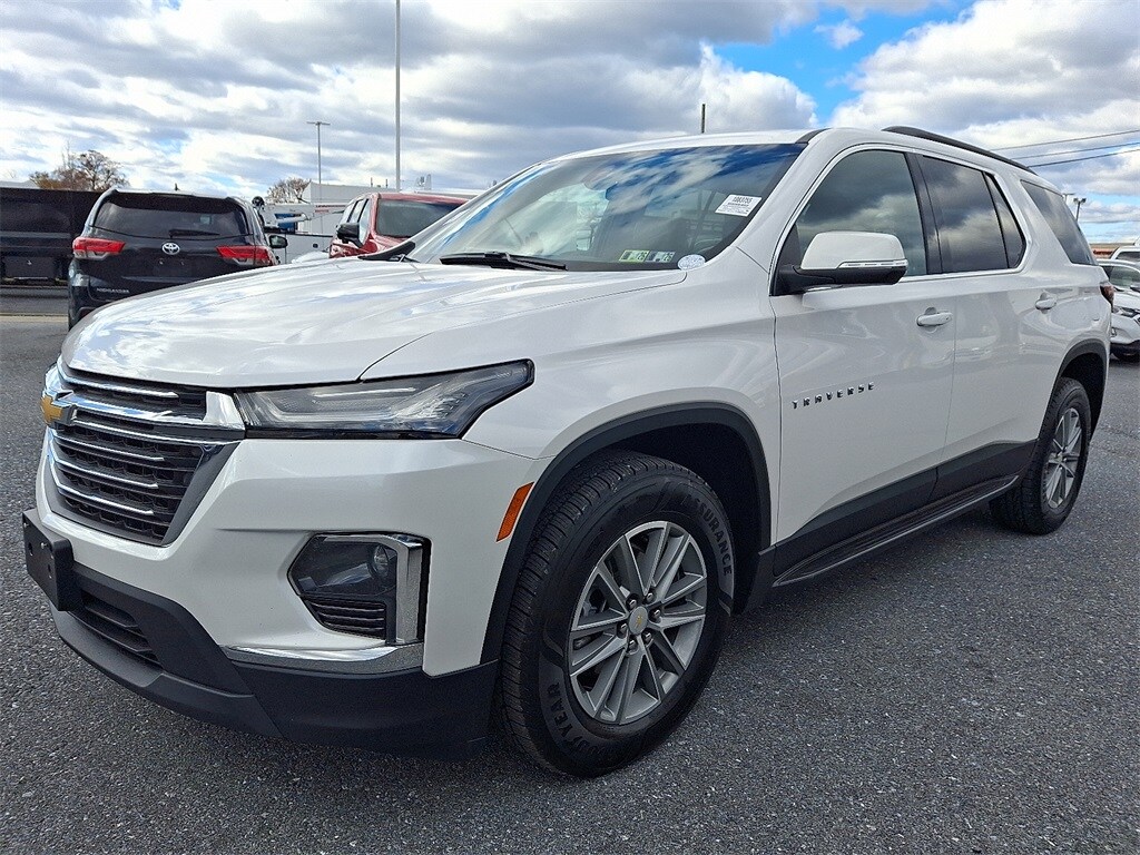 Used 2022 Chevrolet Traverse LT Leather SUV
