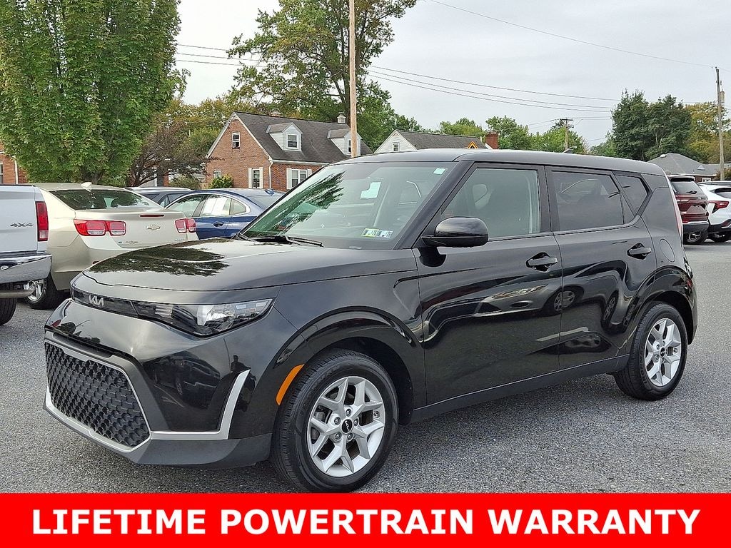 Used 2023 Kia Soul LX Hatchback