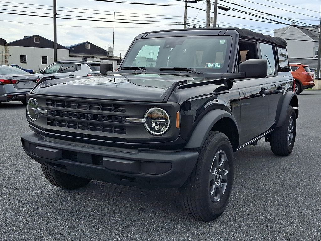 2021 Ford Bronco 4-Door Base