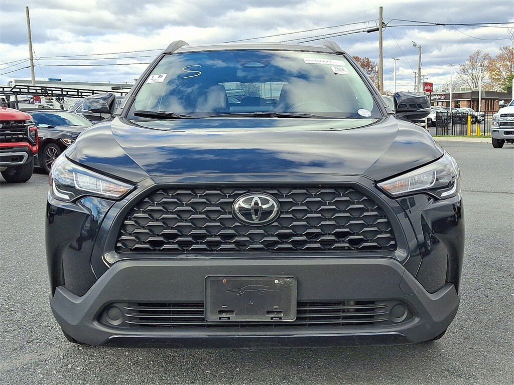 Used 2024 Toyota Corolla Cross LE SUV