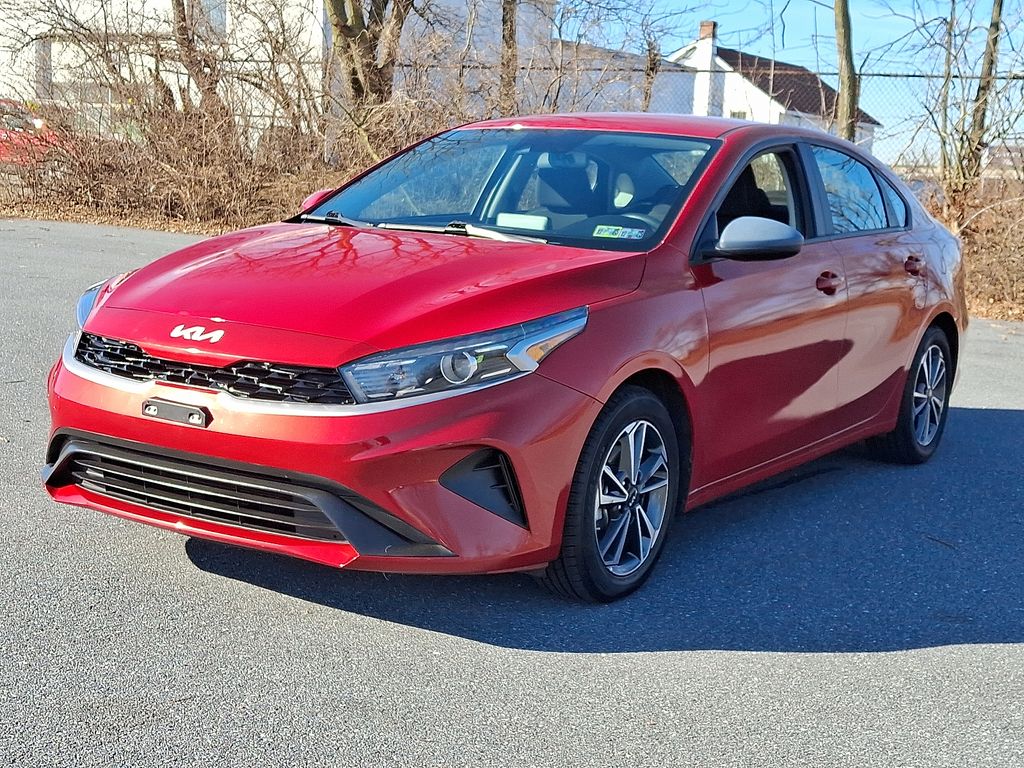 2023 Kia Forte LXS's photo