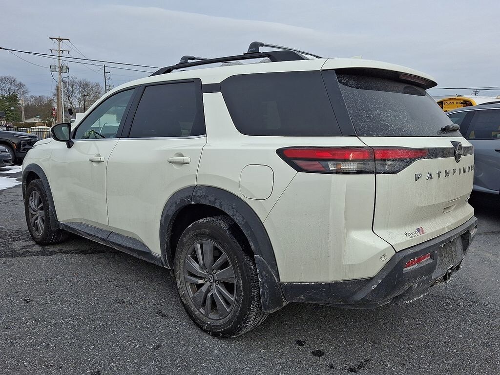 Used 2022 Nissan Pathfinder SV SUV